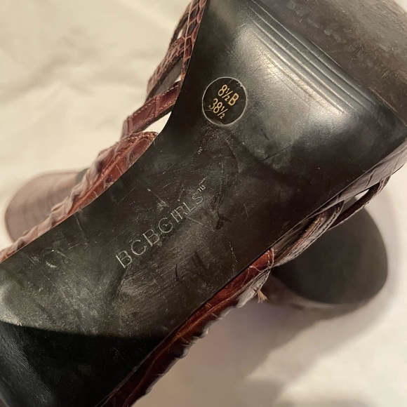 Vintage BCBG heels - Picture 3 of 6